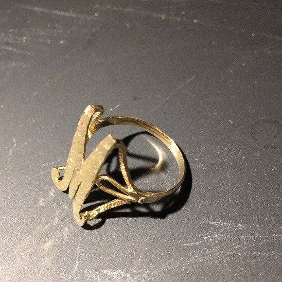 10k solid gold large M initial ring - Picture 4 of 7